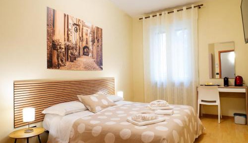 Twin Room with Shared Bathroom