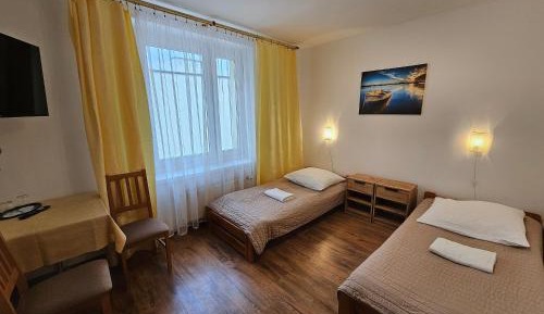 Standard Twin Room