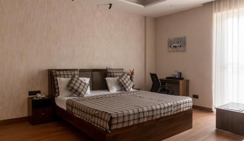 Five-Bedroom Premium Apartment