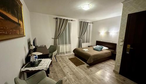 Large Double Room