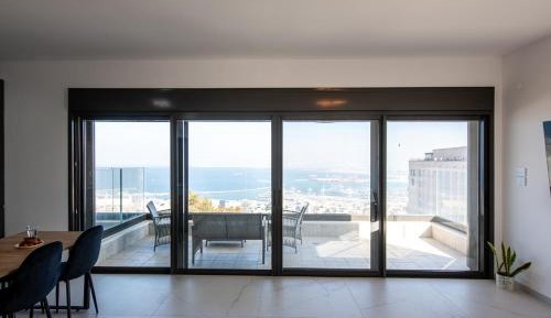 Apartment with Sea View