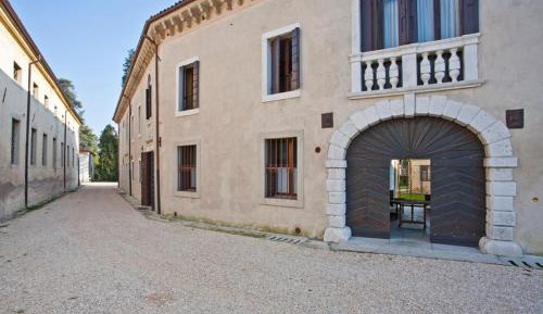 Maisonette