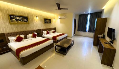 Large Double or Twin Room