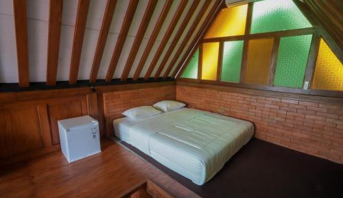 Room #905349003