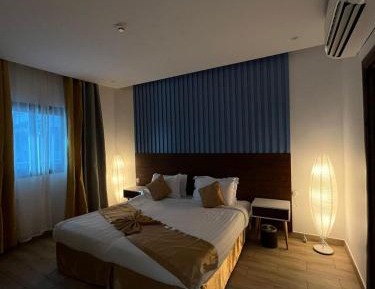 One-Bedroom Apartment on Paradise Beach
