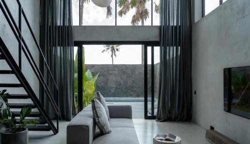 Villa with Garden View