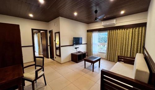 Studio with Balcony