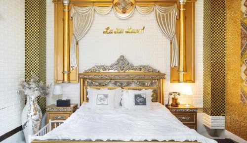 Double Room 6