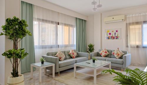 Three-Bedroom Apartment - High Floor