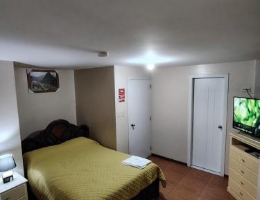 Queen Room with Spa Bath