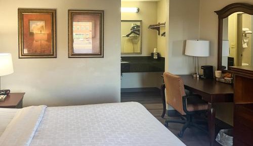 King Room - Non-Smoking