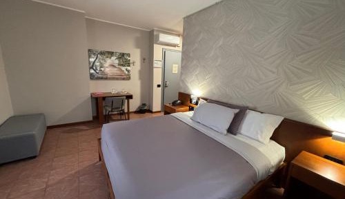 Large Twin Room