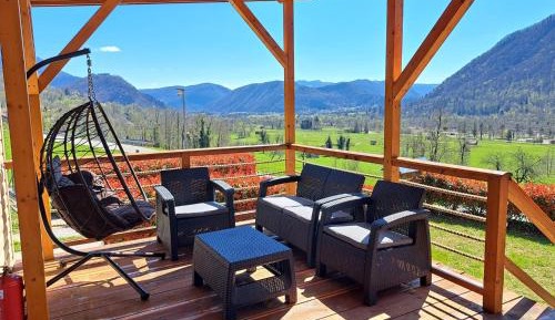 Three-Bedroom Holiday Home with Terrace