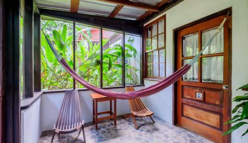Bungalow with Garden View