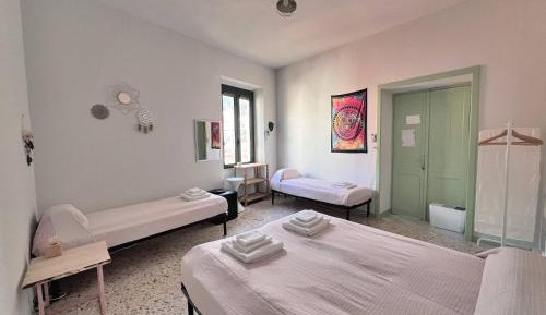 Quadruple Room with Private Bathroom