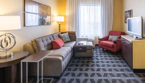 Two-Bedroom Suite