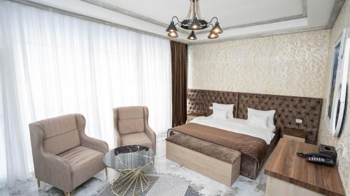 Standard King Room