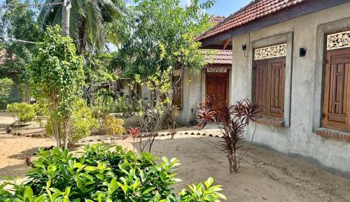 Deluxe Bungalow with Garden View