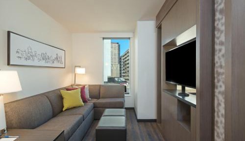King Studio Suite with Sofa Bed - High Floor