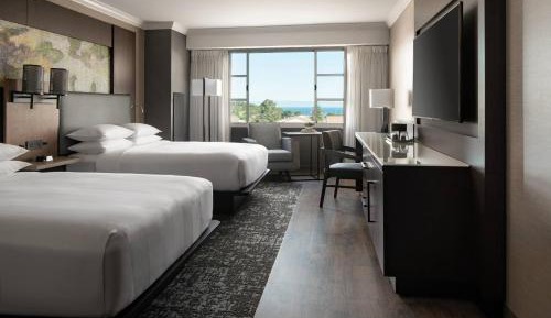 Double Room with Bay View