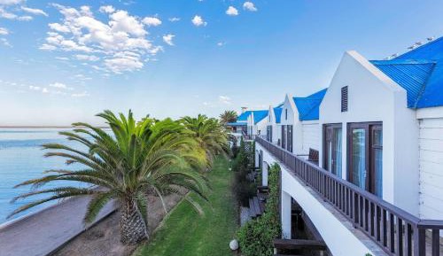 Guest room, 1 King, Lagoon view