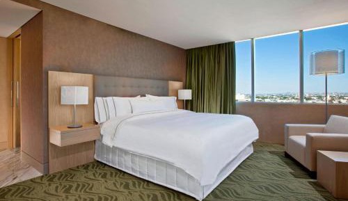 Master, 1 Bedroom Junior Suite, 1 King, City view