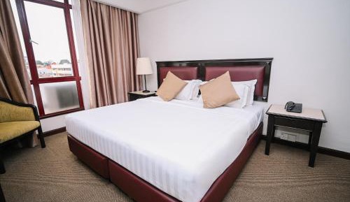 Deluxe King Room