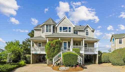 Five-Bedroom Apartment