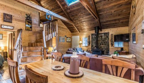 Three-Bedroom Holiday Home 