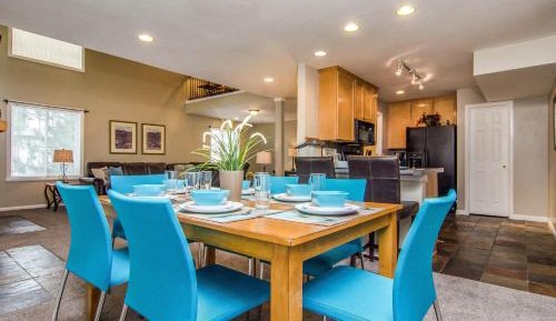 Three-Bedroom Holiday Home 