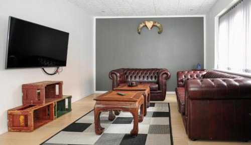 Three-Bedroom Holiday Home 
