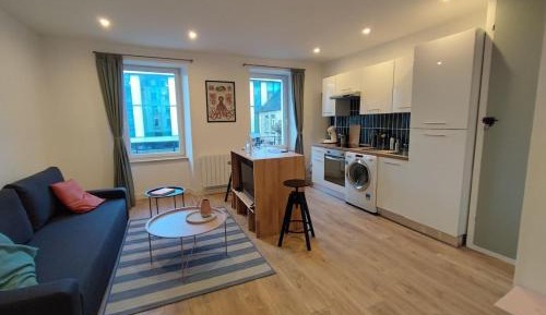 One-Bedroom Apartment - Non-Smoking