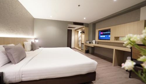 Deluxe Premium Room