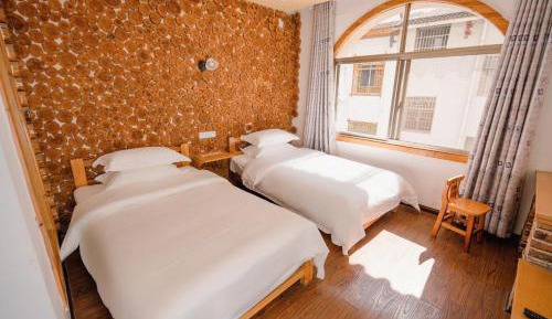 Twin Room with Private Bathroom