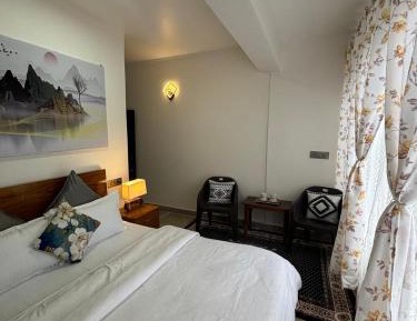 Queen Room