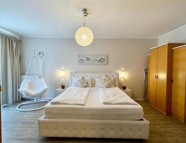 One-Bedroom Apartment with Terrace