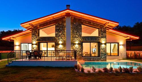 Deluxe Villa