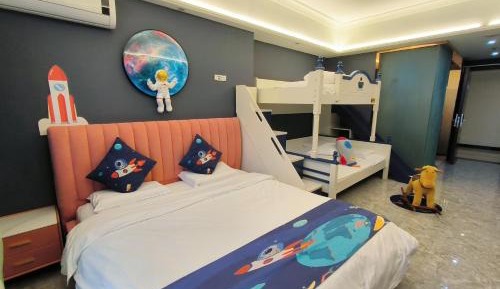 Large Twin Room
