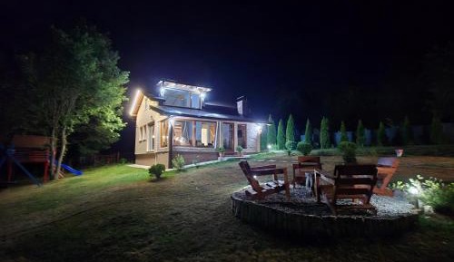 Villa with Garden View