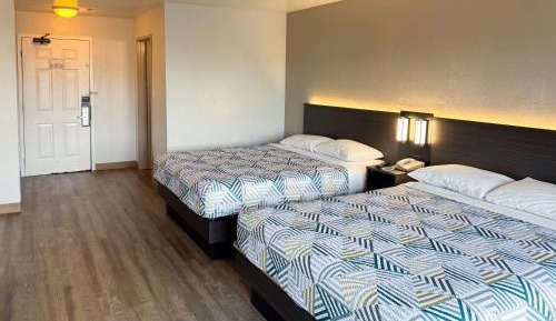 Double Room - Disability Access - Roll In Shower