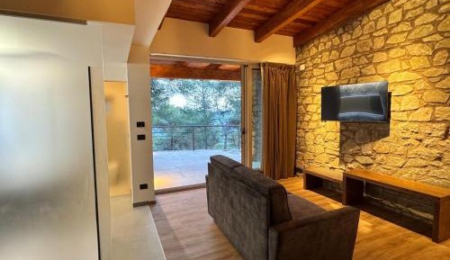 Suite with Hot Tub