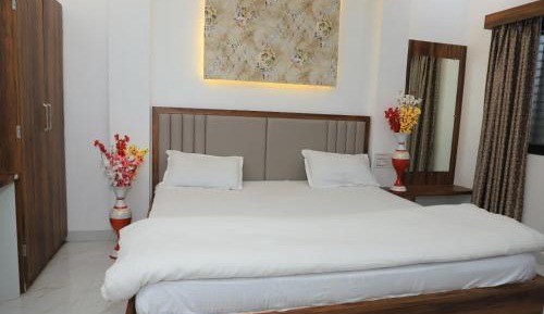 Deluxe Double or Twin Room with Garden View