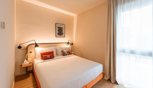 Standard Queen Room