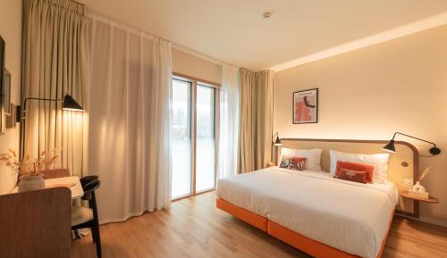 Superior Deluxe Double or Twin Room 