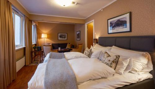 Queen Room with Garden View