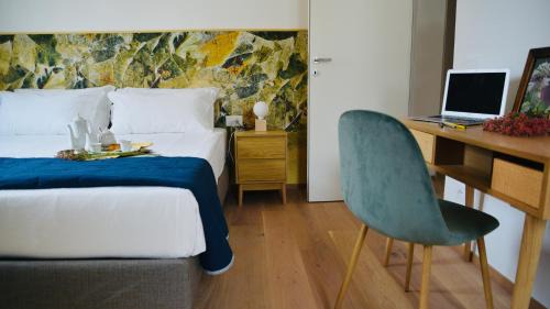Quadruple Room with Shared Bathroom