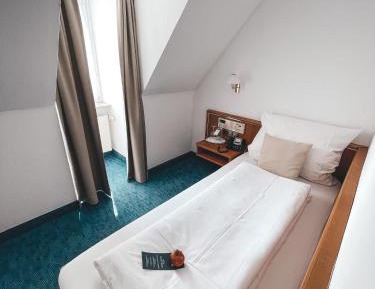 Single Room with Bathroom