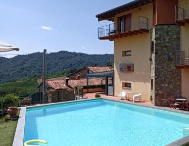 Studio with Balcony