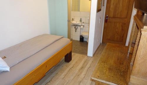 Small Single Room