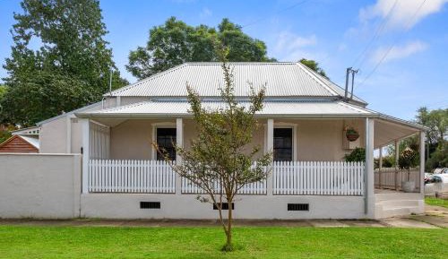 Three-Bedroom Holiday Home 